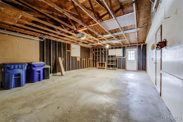 11880 Archerton Drive, Bridgeton, MO 63044