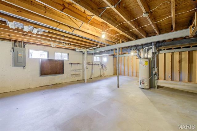 11880 Archerton Drive, Bridgeton, MO 63044