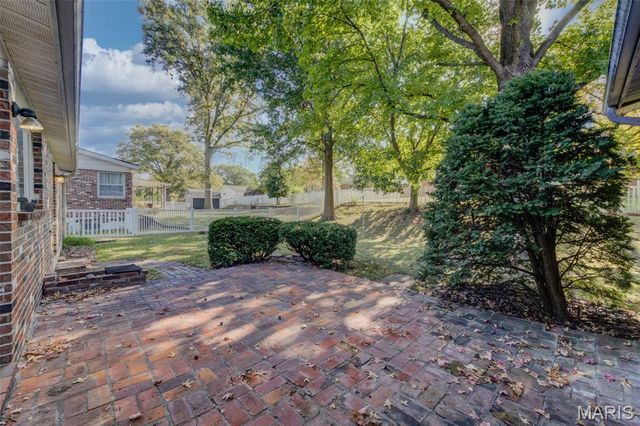 11880 Archerton Drive, Bridgeton, MO 63044