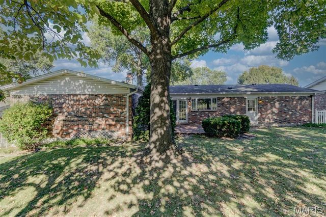 11880 Archerton Drive, Bridgeton, MO 63044