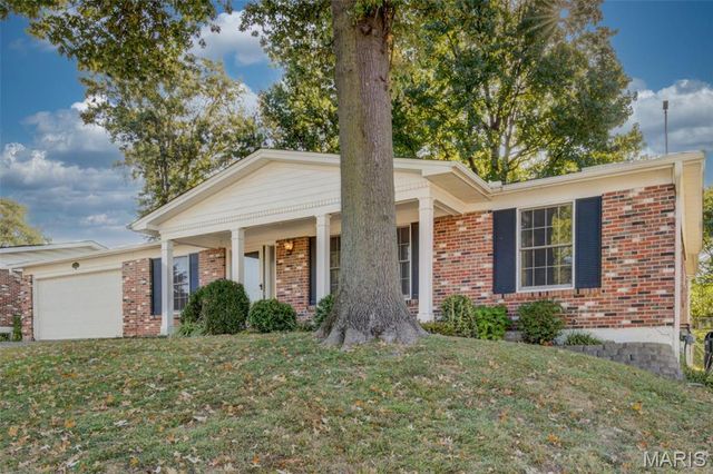 11880 Archerton Drive, Bridgeton, MO 63044
