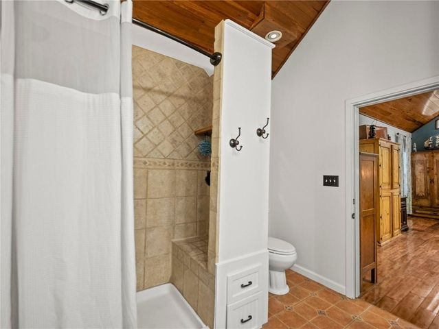 2956 Springlake Drive, Buford, GA 30519