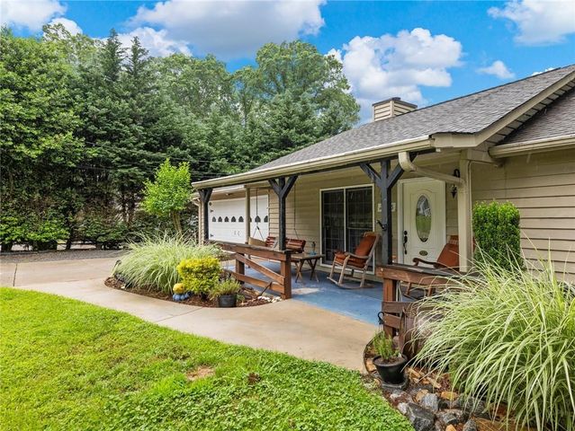 2956 Springlake Drive, Buford, GA 30519