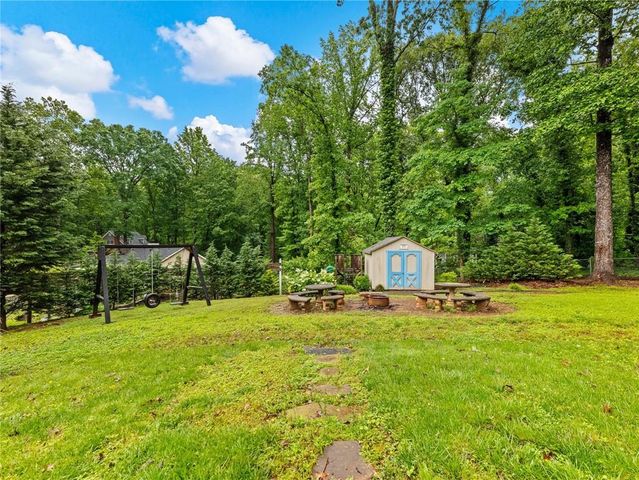 2956 Springlake Drive, Buford, GA 30519
