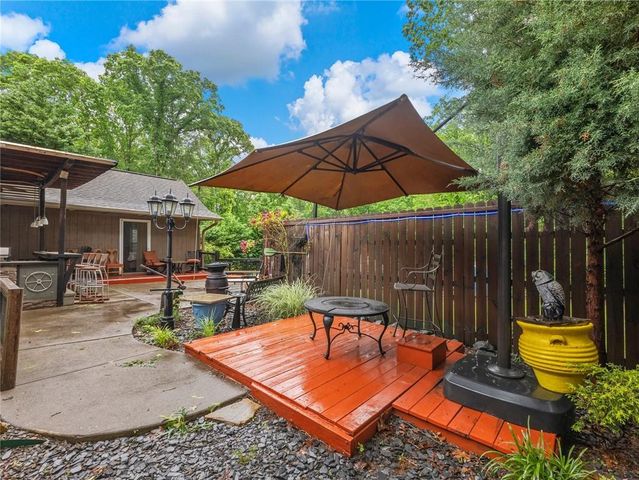 2956 Springlake Drive, Buford, GA 30519