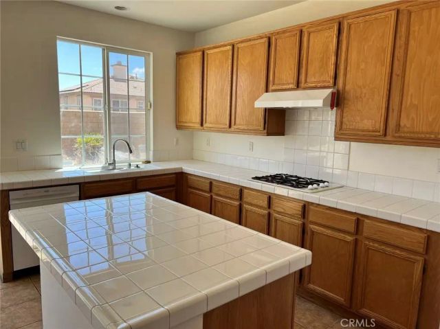 16651 Limekin, Fontana, CA 92336