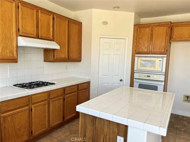 16651 Limekin, Fontana, CA 92336