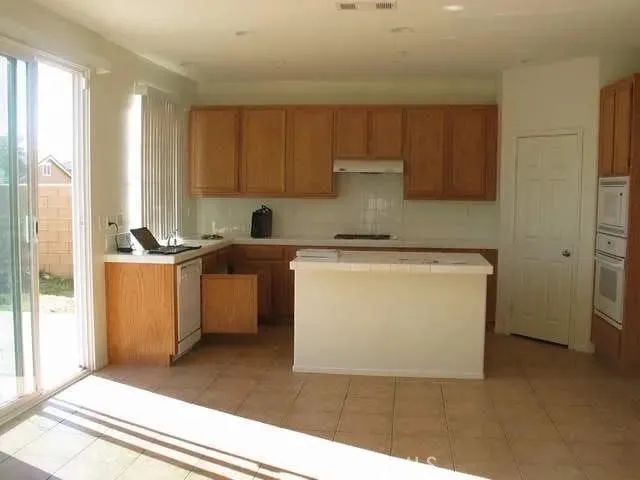 16651 Limekin, Fontana, CA 92336