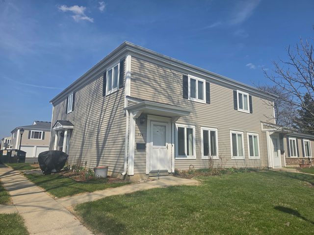 726 E Old Willow Road 104C, Prospect Heights, IL 60070