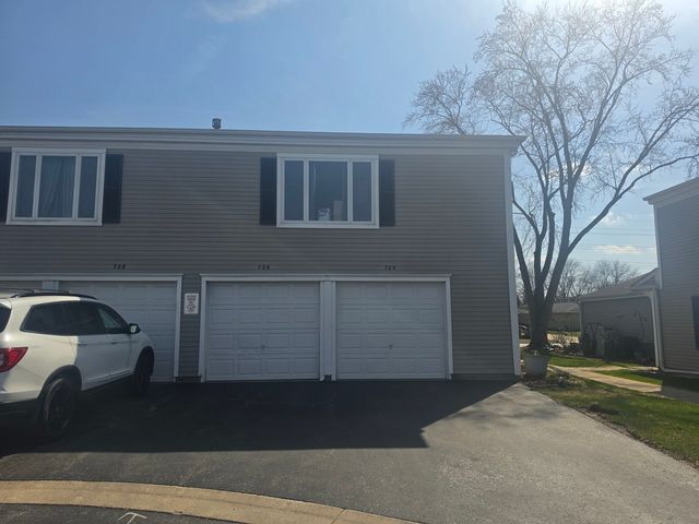 726 E Old Willow Road 104C, Prospect Heights, IL 60070