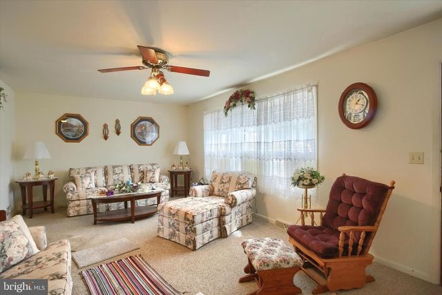 117 PEARL DRIVE, Carlisle, PA 17013