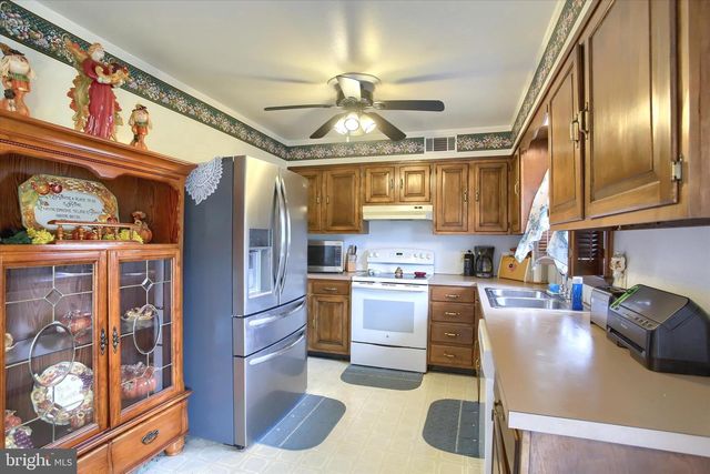 117 PEARL DRIVE, Carlisle, PA 17013