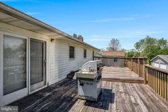 117 PEARL DRIVE, Carlisle, PA 17013