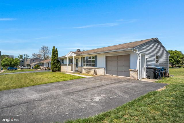 117 PEARL DRIVE, Carlisle, PA 17013