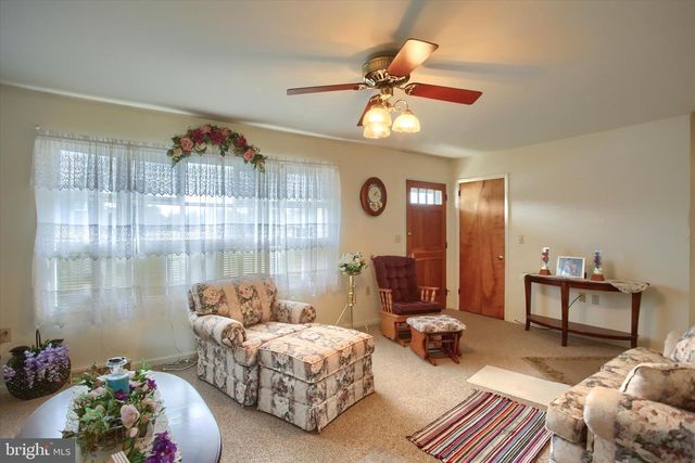 117 PEARL DRIVE, Carlisle, PA 17013