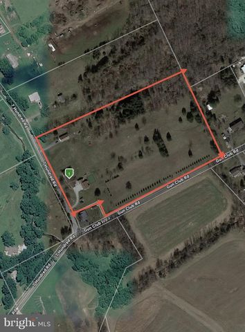 315 700 RD, New Oxford, PA 17350