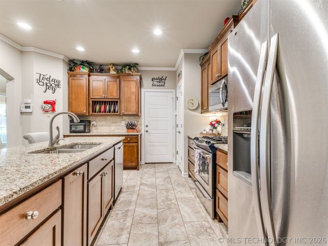 13500 S Poplar Street, Glenpool, OK 74033