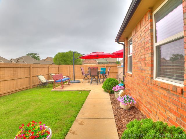 13500 S Poplar Street, Glenpool, OK 74033