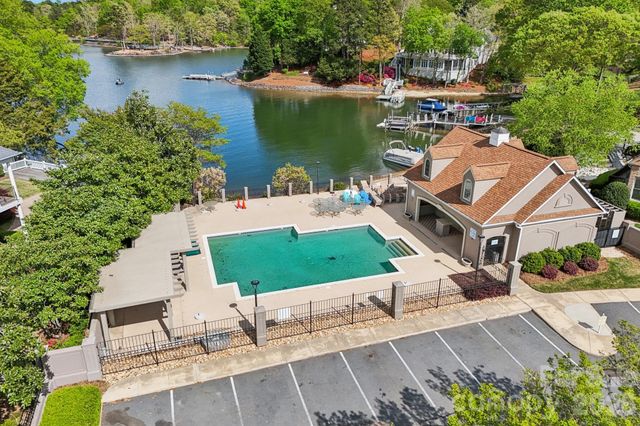 16201 Woolwine Road, Charlotte, NC 28278