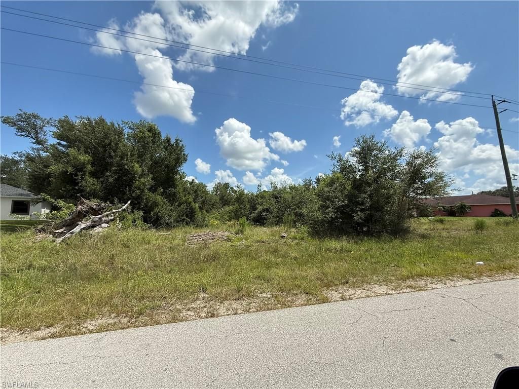 1107 Meadow RD, LEHIGH ACRES, FL 33973 — photo 3