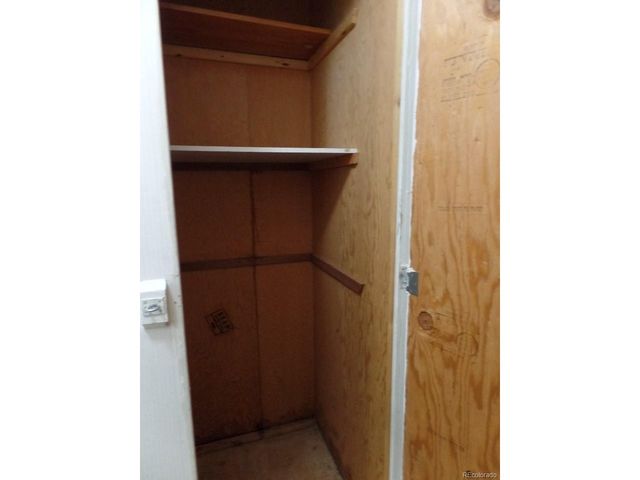 2880 S Locust St 303S, Denver, CO 80222