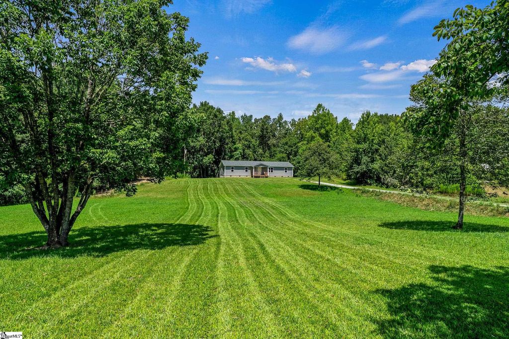 274 Falcon Drive, Fountain Inn, SC 29644