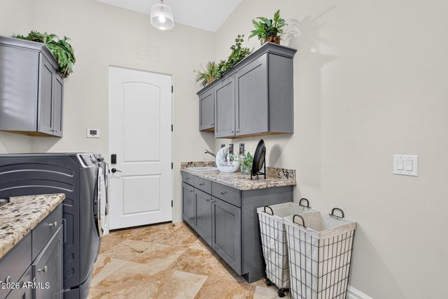 2900 E JADE Place, Chandler, AZ 85286
