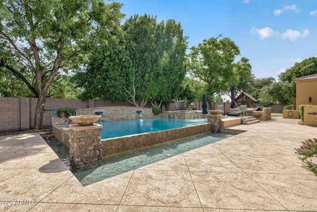 2900 E JADE Place, Chandler, AZ 85286