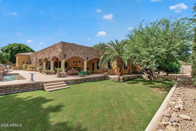 2900 E JADE Place, Chandler, AZ 85286