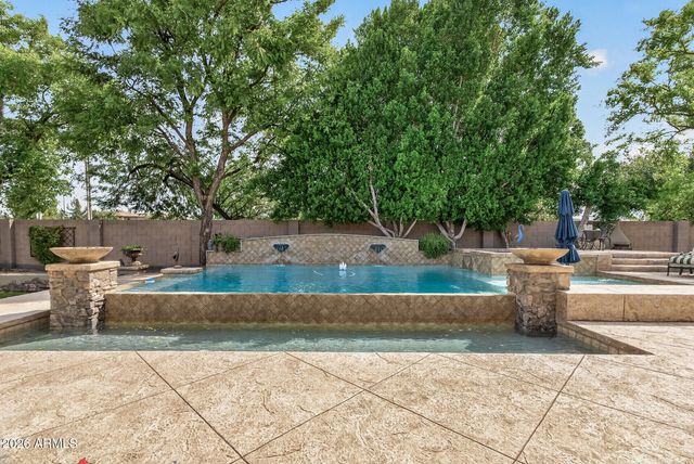 2900 E JADE Place, Chandler, AZ 85286