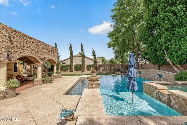 2900 E JADE Place, Chandler, AZ 85286