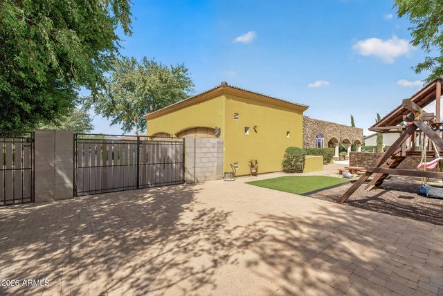 2900 E JADE Place, Chandler, AZ 85286
