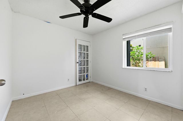 6277 Country Fair Circle, Boynton Beach, FL 33437