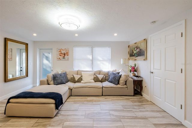 4925 REMINGTON DRIVE, Sarasota, FL 34234