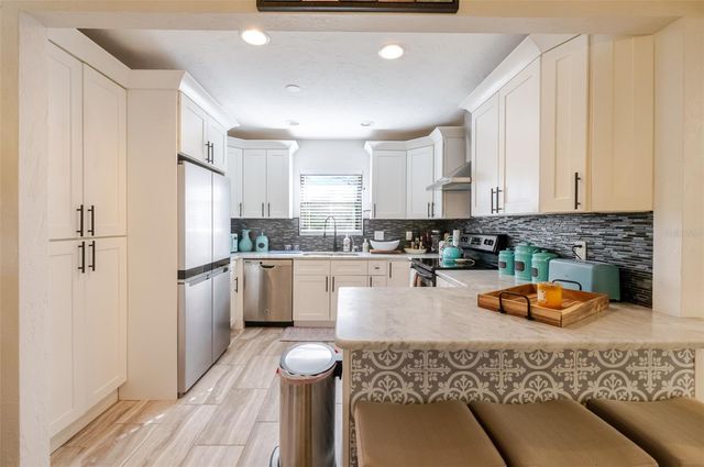 4925 REMINGTON DRIVE, Sarasota, FL 34234