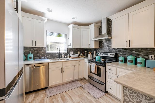 4925 REMINGTON DRIVE, Sarasota, FL 34234