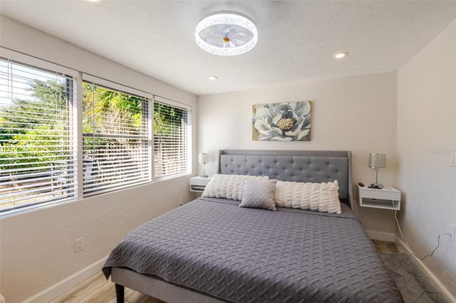 4925 REMINGTON DRIVE, Sarasota, FL 34234