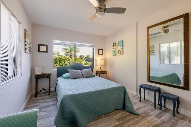 4925 REMINGTON DRIVE, Sarasota, FL 34234