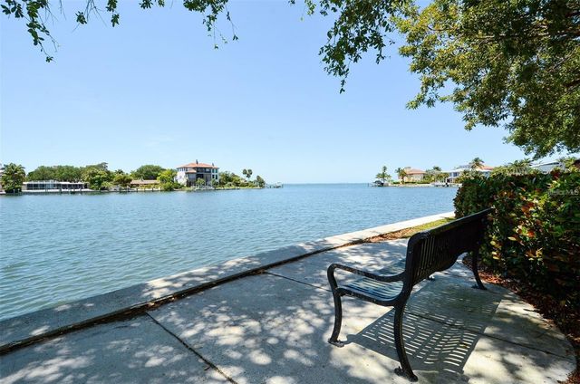 4925 REMINGTON DRIVE, Sarasota, FL 34234