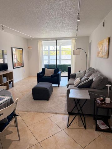 2800 Somerset Drive 201j, Lauderdale Lakes, FL 33311