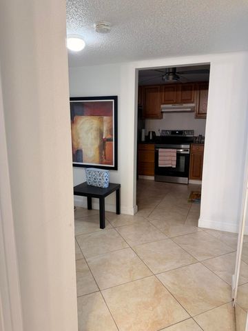 2800 Somerset Drive 201j, Lauderdale Lakes, FL 33311