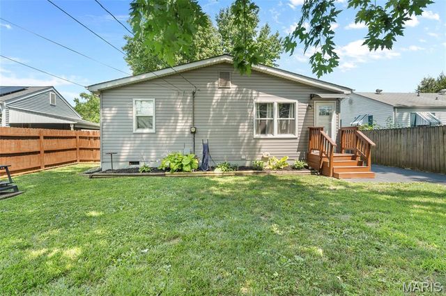 346 12th Street, Wood River, IL 62095