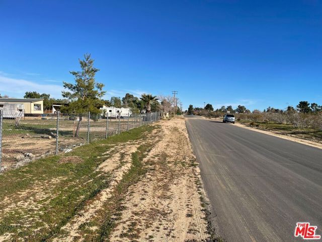 12399 E AVE V-12, Pearblossom, CA 93553