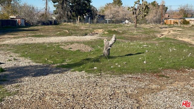 12399 E AVE V-12, Pearblossom, CA 93553