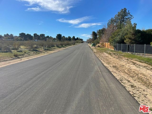 12399 E AVE V-12, Pearblossom, CA 93553