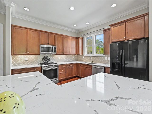 4221 Barons Court, Harrisburg, NC 28075