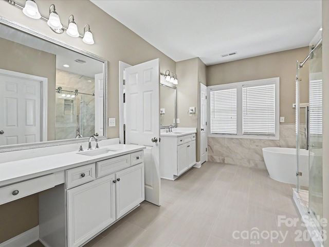 4221 Barons Court, Harrisburg, NC 28075