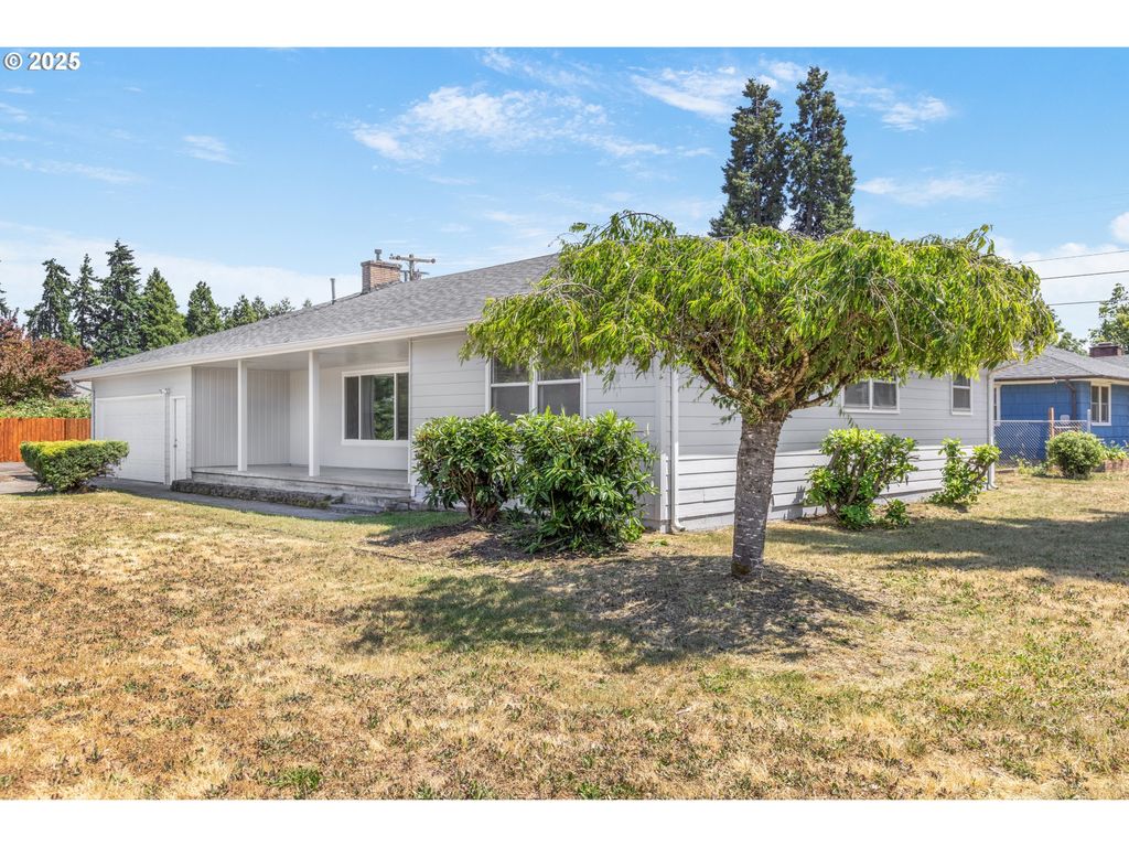 929 DARLENE Ave, Springfield, OR 97477
