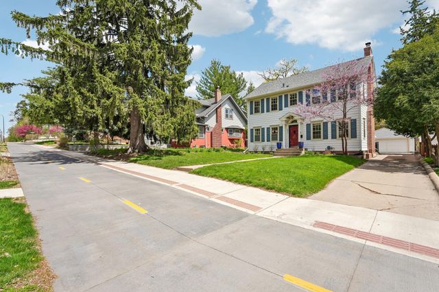 4921 Bryant Avenue S, Minneapolis, MN 55419