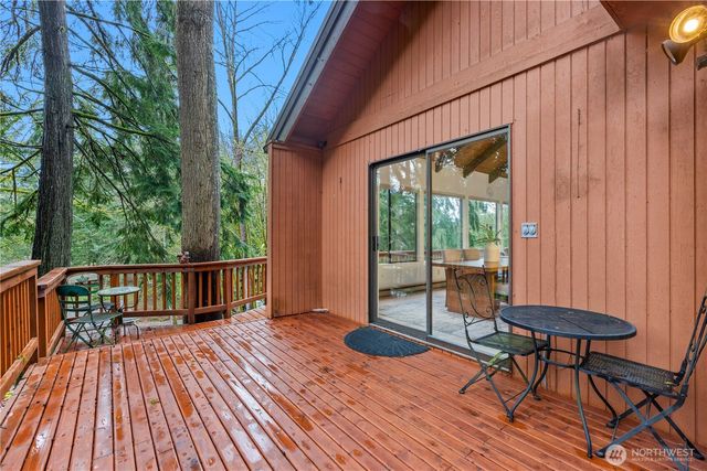 111 Grand View Lane, Bellingham, WA 98229